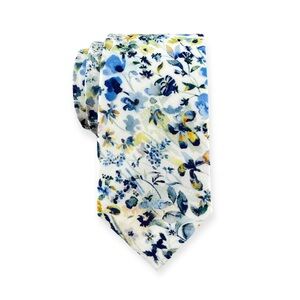 Men’s White w/ Azure Blue Meadow Floral Print Necktie, Slim 2.75” Width